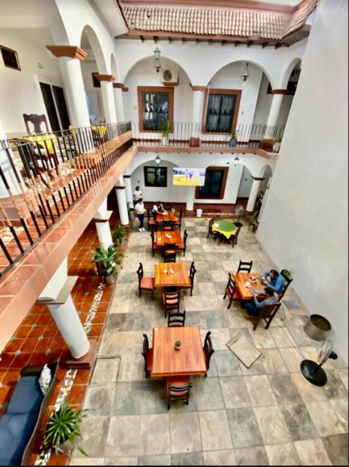Restaurant courtyard inside Pineda Real HOTEL